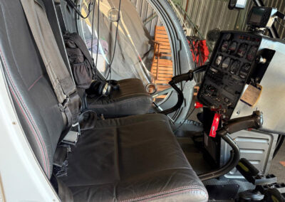 2005 Schweizer 300 Interior